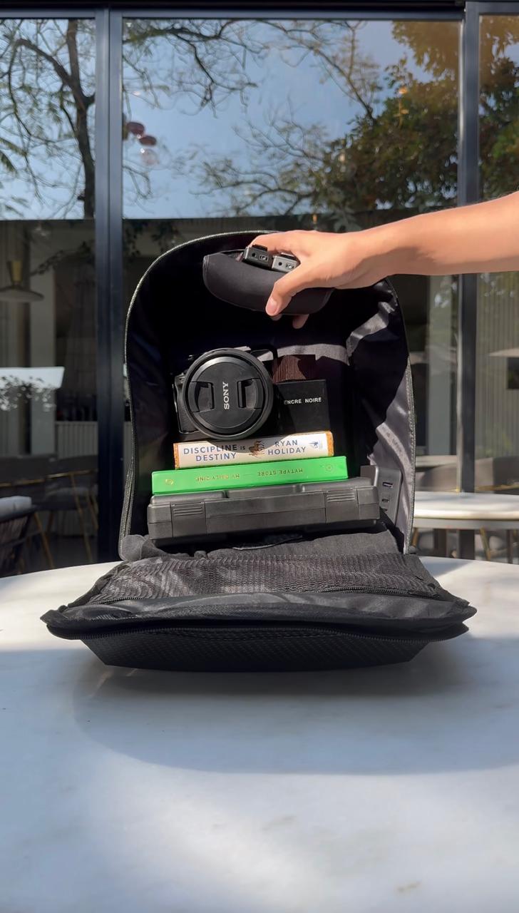 Carbon Fiber Traveller's Laptop Backpack (NO RESTOCKING - Buy before Sells Out)